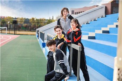 小學生校服訂購如何選擇適合的款式？