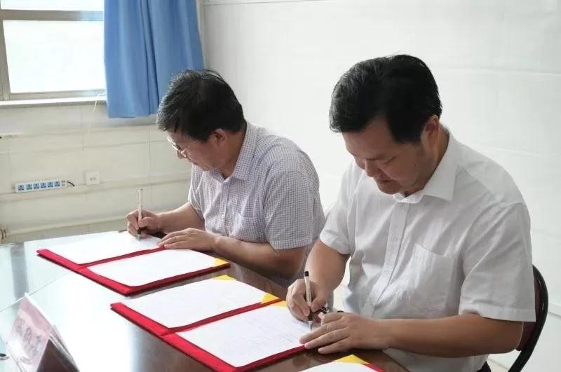 情系老區(qū)教育，愛灑會(huì)寧學(xué)子 | 同桌的你校服將愛心播撒甘肅會(huì)寧！