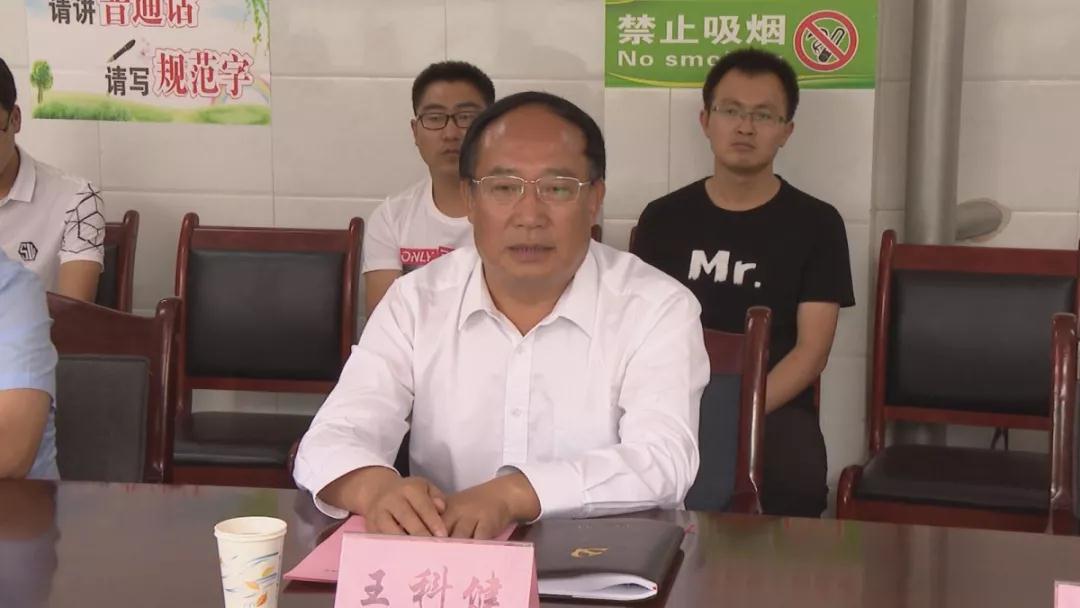 情系老區(qū)教育，愛灑會(huì)寧學(xué)子 | 同桌的你校服將愛心播撒甘肅會(huì)寧！
