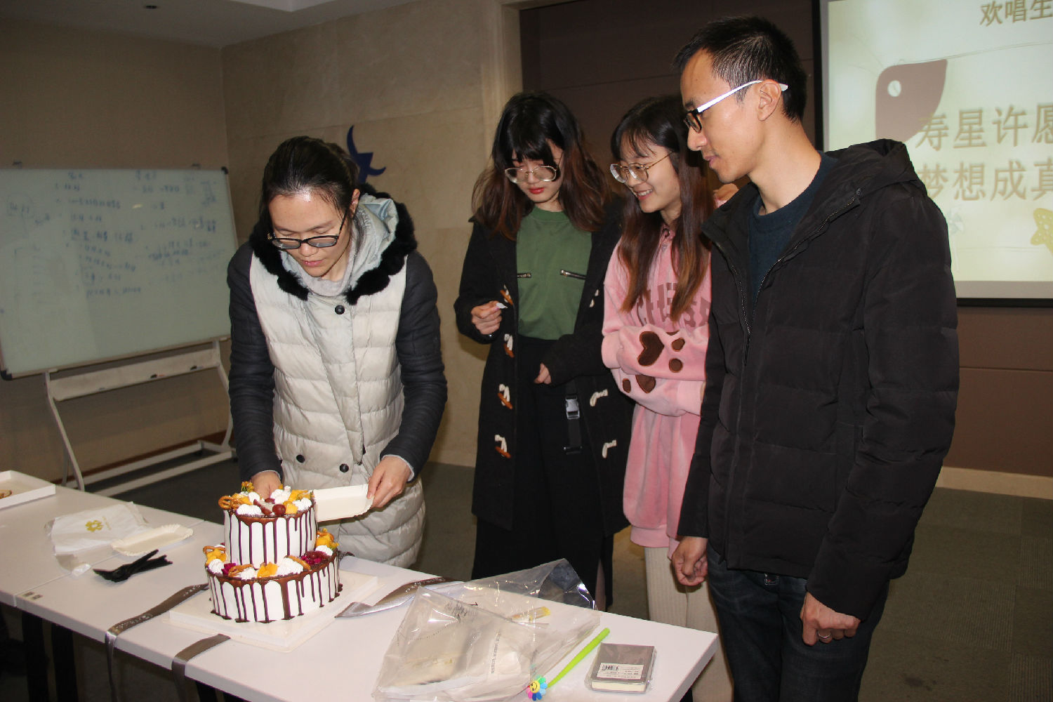 大牌生日會(huì) | 十二月的你，是奮斗時(shí)光里最美的贊歌