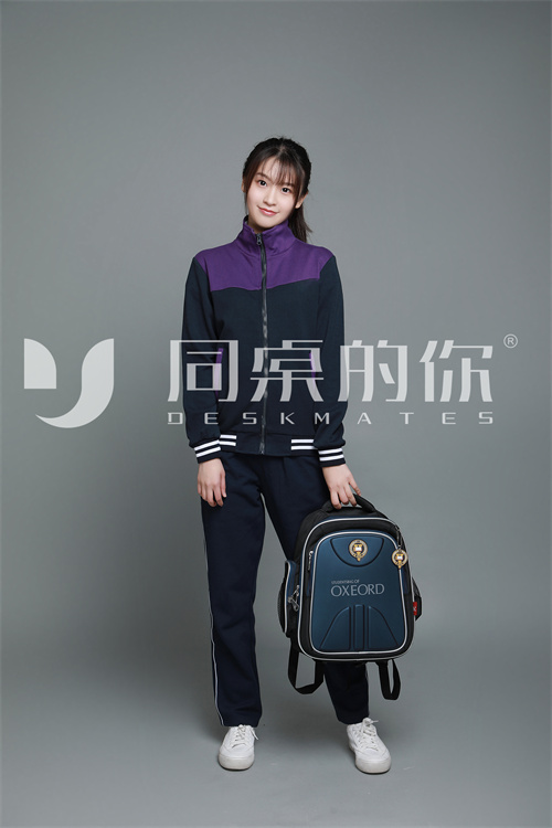 中學(xué)校服