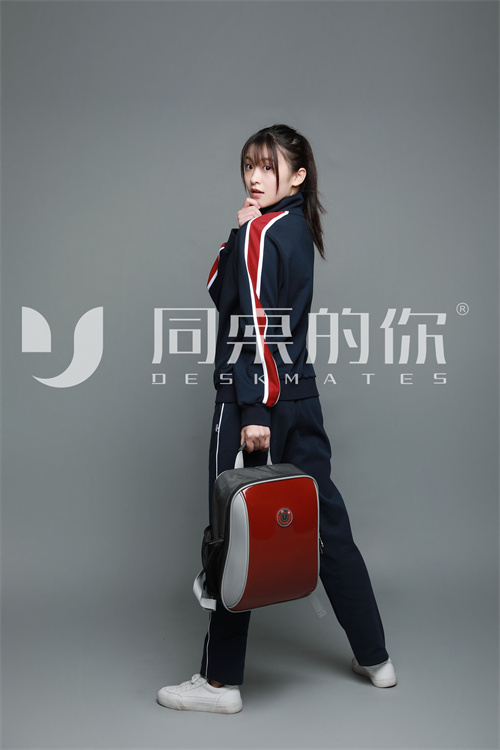 學(xué)生校服