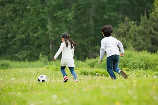 什么顏色適合春季校服？