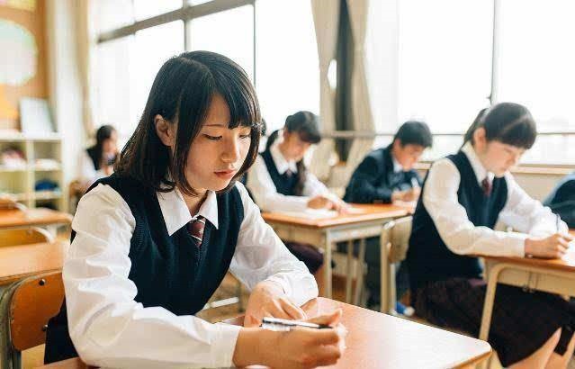 如何判斷你家孩子的高中校服是否安全合格？