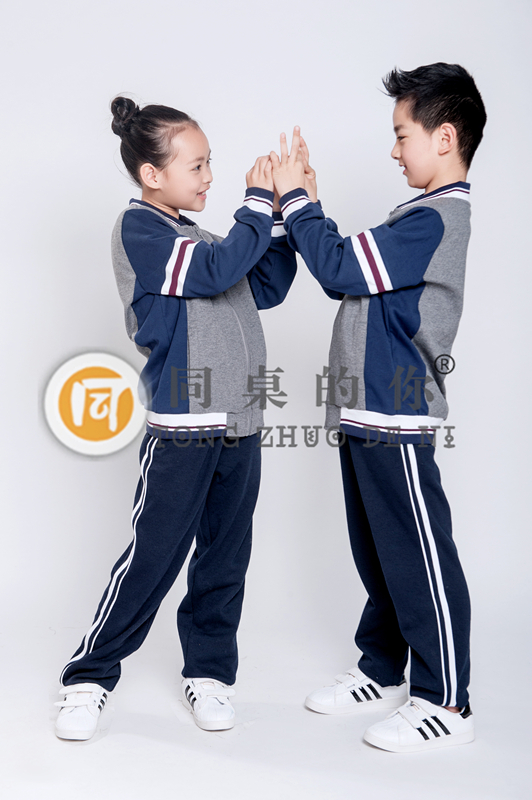 衣櫥必備棒球服，演繹秋日時(shí)尚！