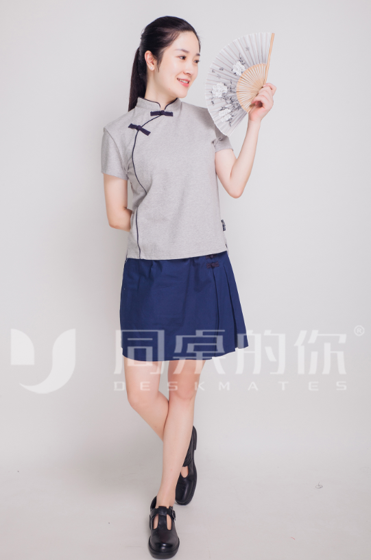 中學生校服定制如何搭配比較好？