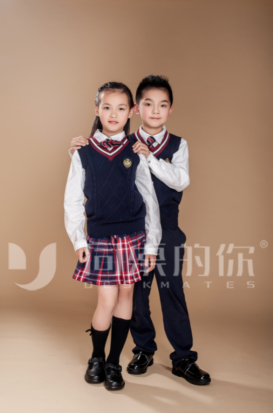 同桌的你對國際學校校服設計的特點分析