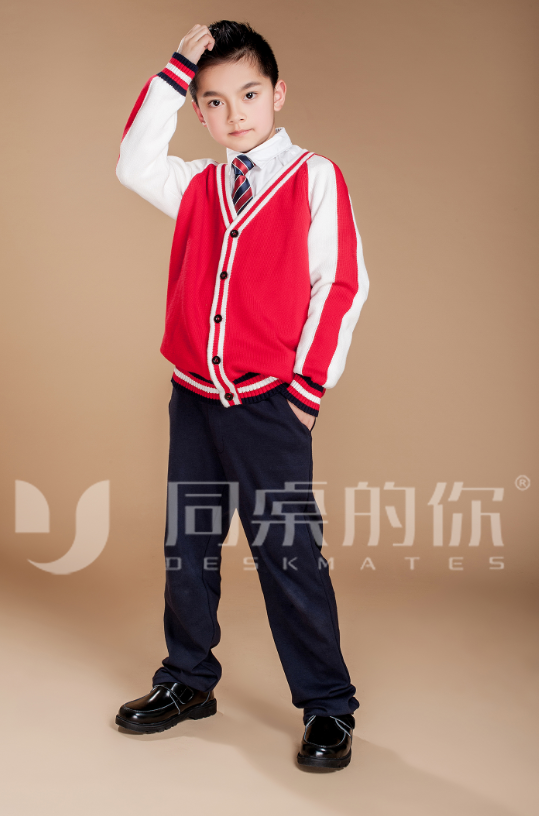 同其它廠家相比，同桌的你校服亮點體現(xiàn)在哪里？
