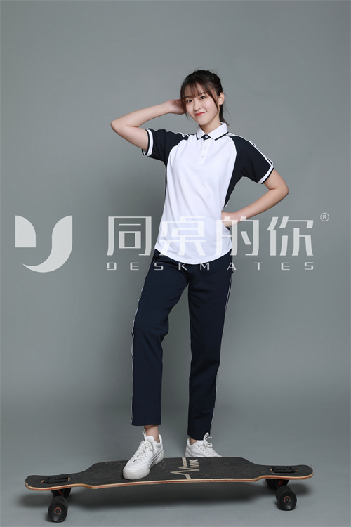 大學還需要校服嗎？什么的校服適合大學生？