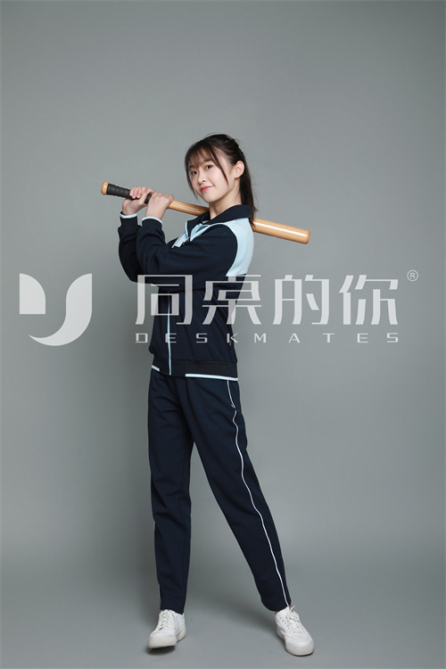 為什么運動校服仍舊是主流校服？