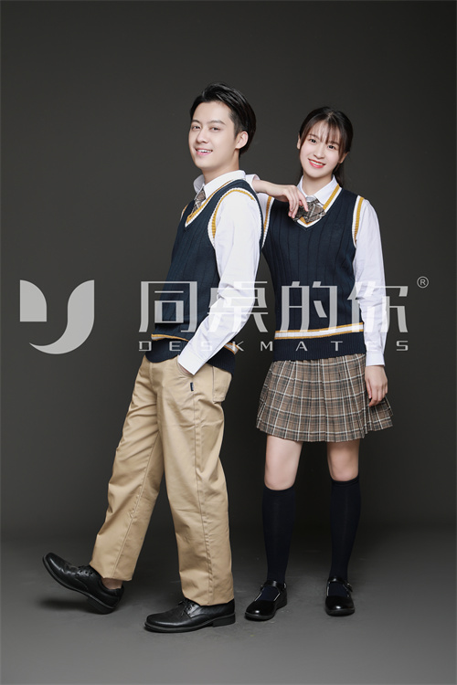 學(xué)校年會(huì)上可以穿搭校服嗎？