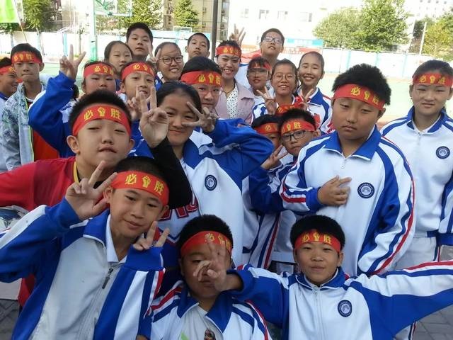 中國的二手學(xué)生校服，成了非洲人民的搶手貨