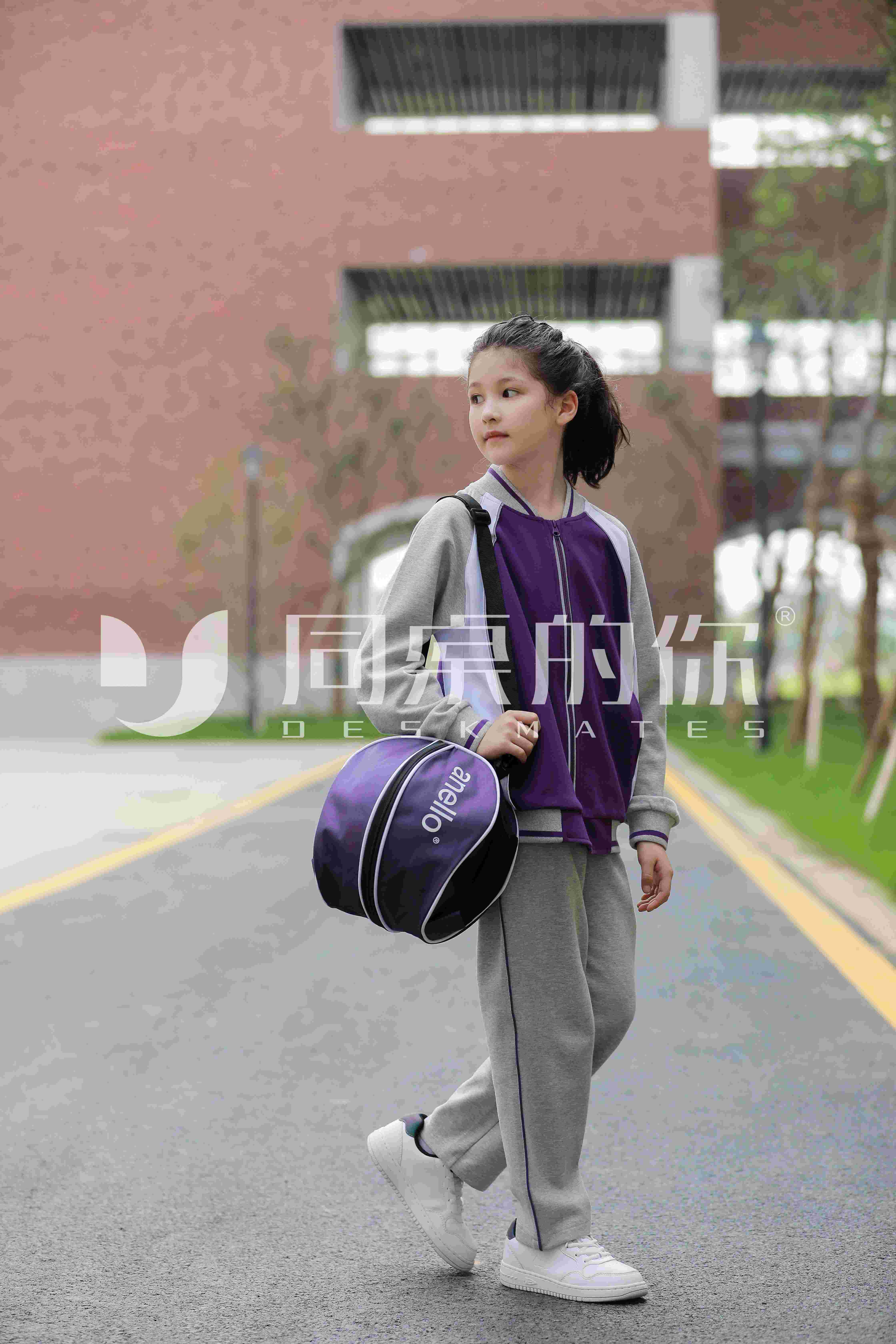 秋季校服潮流：展示個性與時尚并存的學生風采