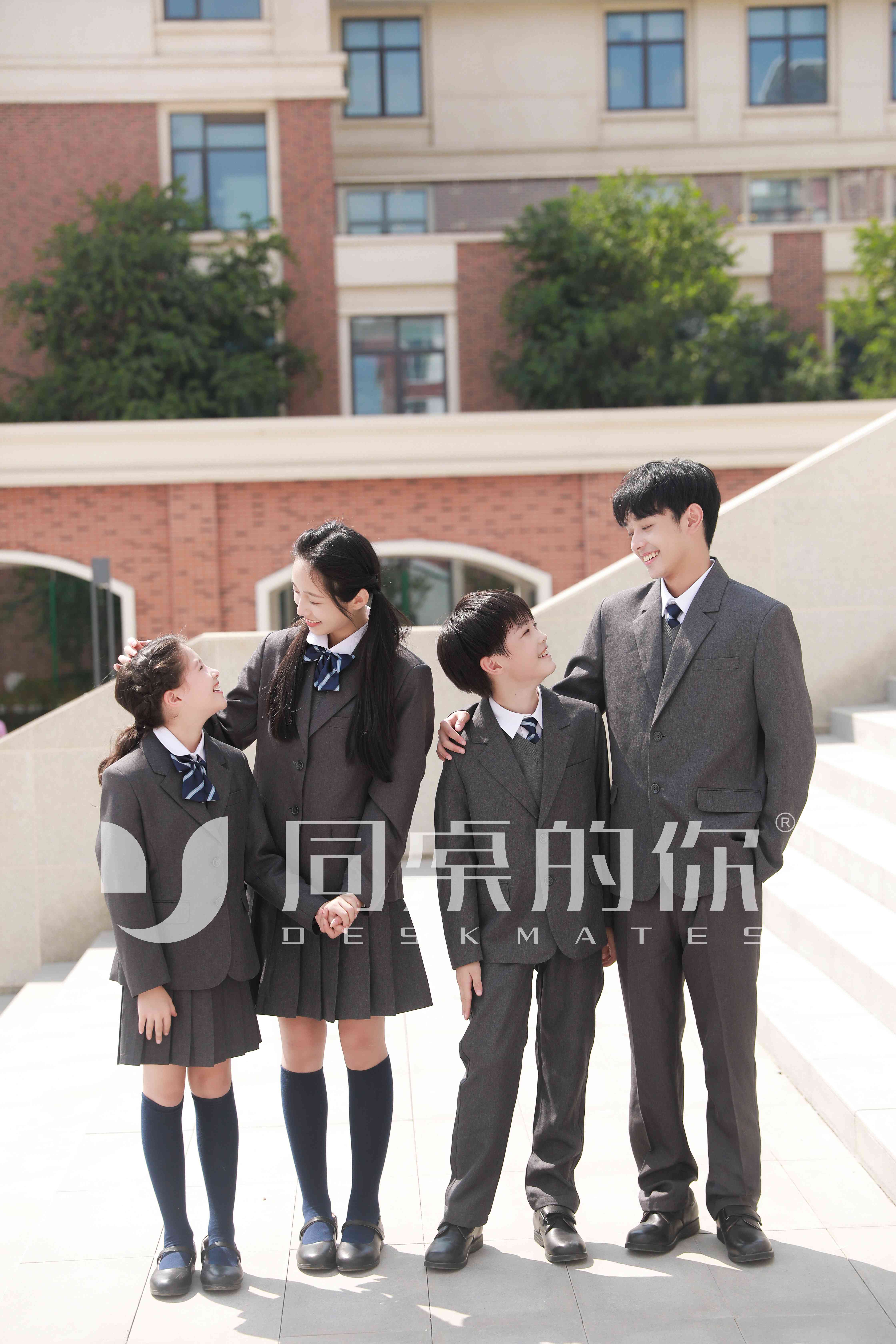 同樣都是制式校服，日韓兩國(guó)有何不同？