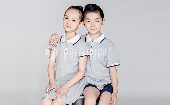 夏季新款小學(xué)校服定制，如何選擇面料與款式?