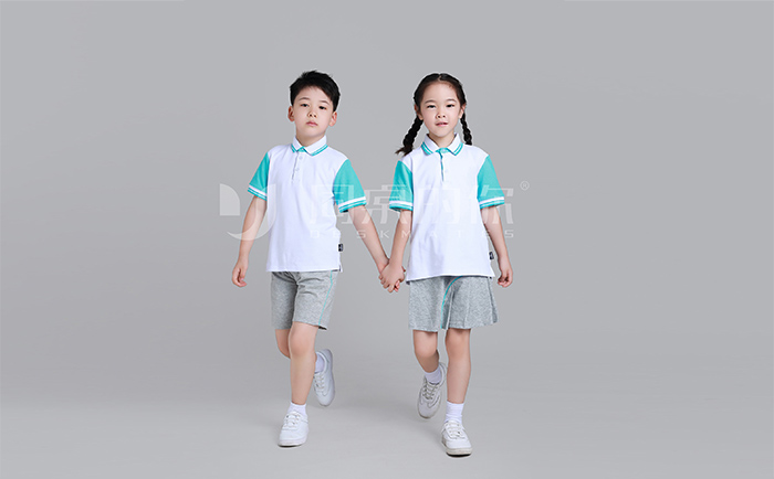 學(xué)校在選擇校服服裝定制廠合作時，如何避免被坑?