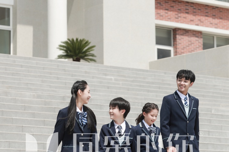 圣瀾服飾解析正裝校服定制風(fēng)格類型 圣瀾服飾解析正裝校服定制風(fēng)格類型